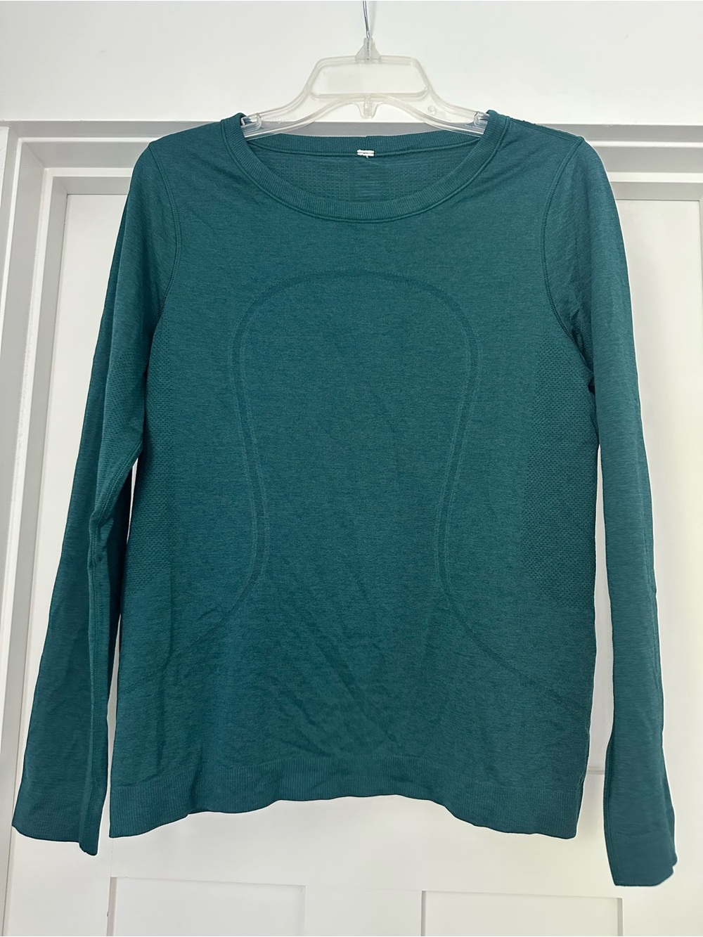 Lululemon Women's LS Swiftly Tech Crew Neck Top in Teal